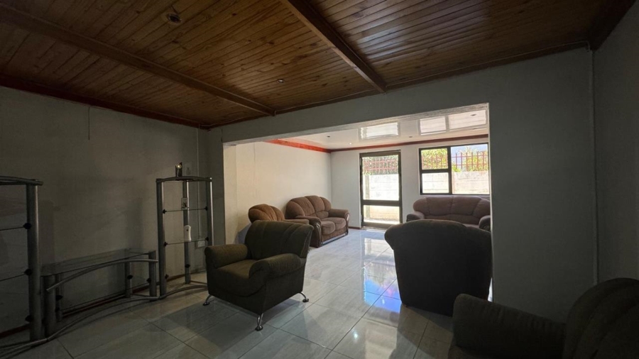 3 Bedroom Property for Sale in Verwoerdpark Northern Cape